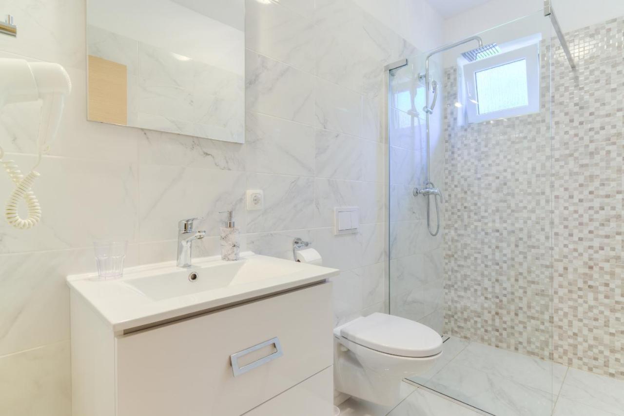 Apartments Jo Сень Экстерьер фото